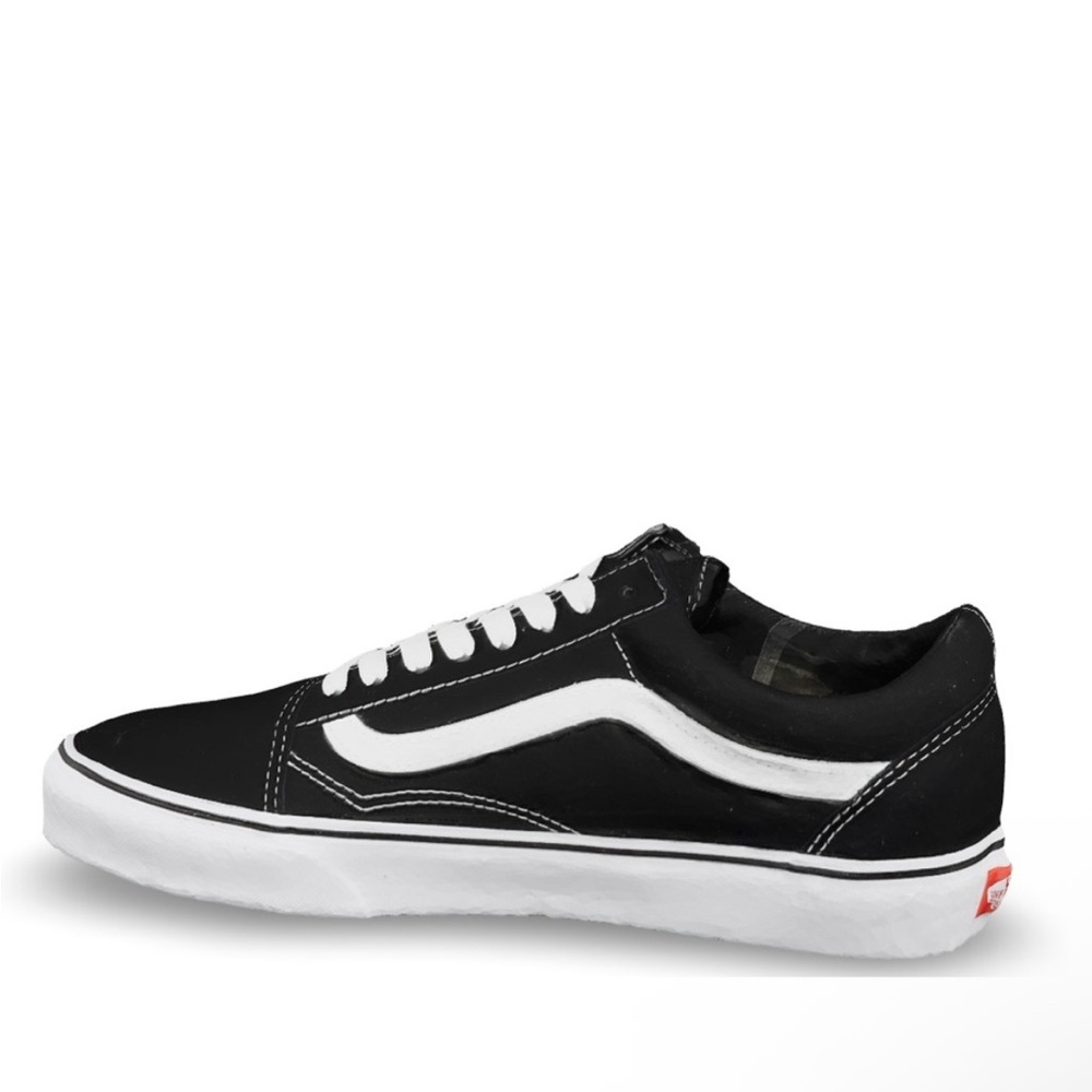 Vans Old Skool Shoes. Size: 6.